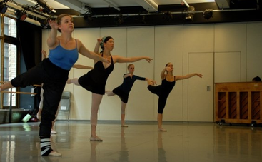Irene Kent teaching a ballet class